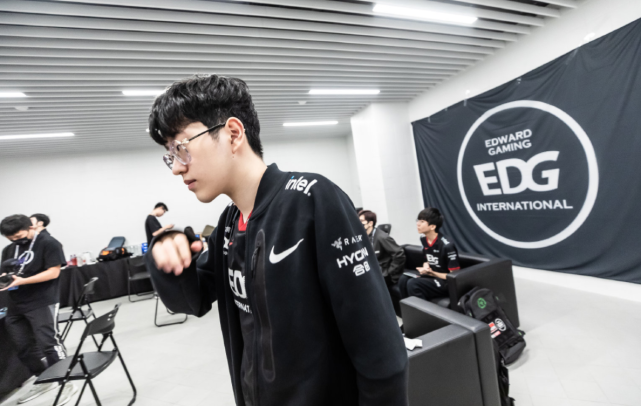 是一支全能 是一支全能